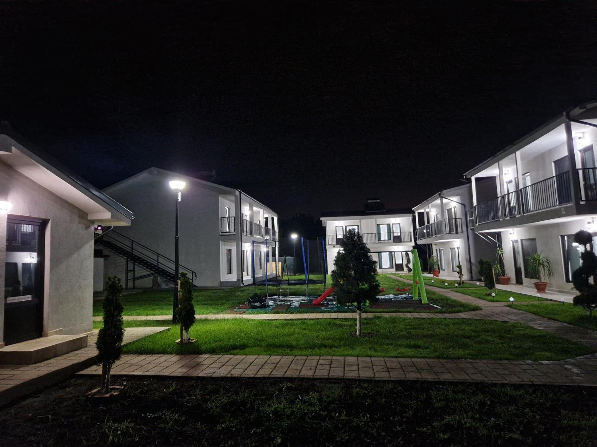 Complex Turistic N&S Hotel Două Mai Exterior foto