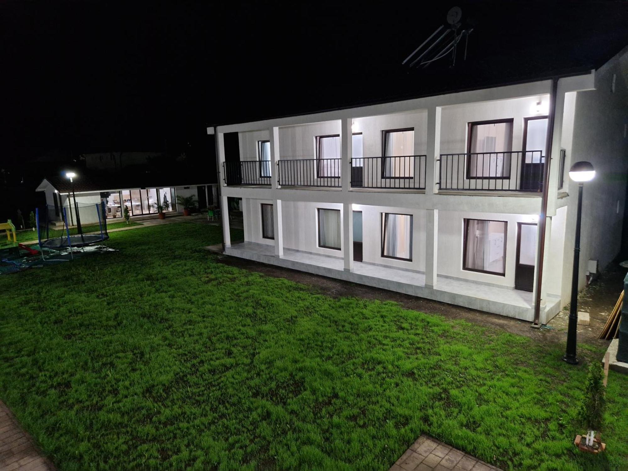 Complex Turistic N&S Hotel Două Mai Exterior foto